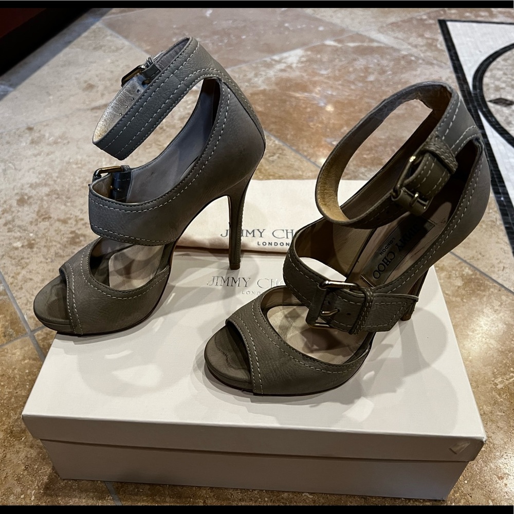 Jimmy CHOO Buckle Sandal!